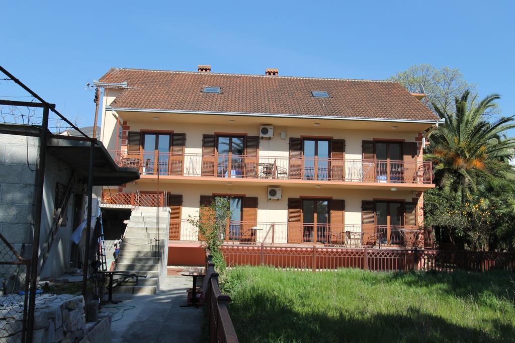 Apartments Family Τίβατ Δωμάτιο φωτογραφία